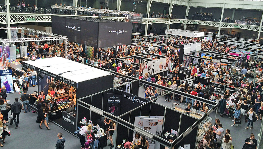 Take Your Booth to the Next Level With Professional Trade Show Displays
